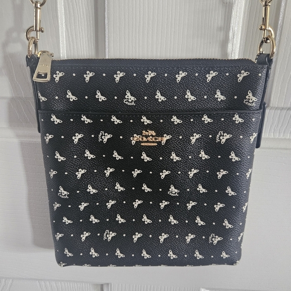 NWOT Coach Butterfly Print Kitt Messenger Crossbody Bag - Picture 1 of 8